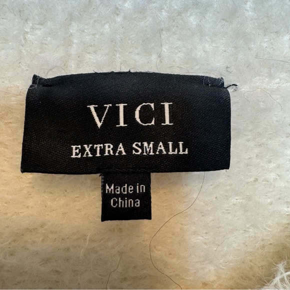 Vici Lost Without You Fuzzy Cropped Sweater With Balloon Sleeves Size X-Small - Picture 3 of 6